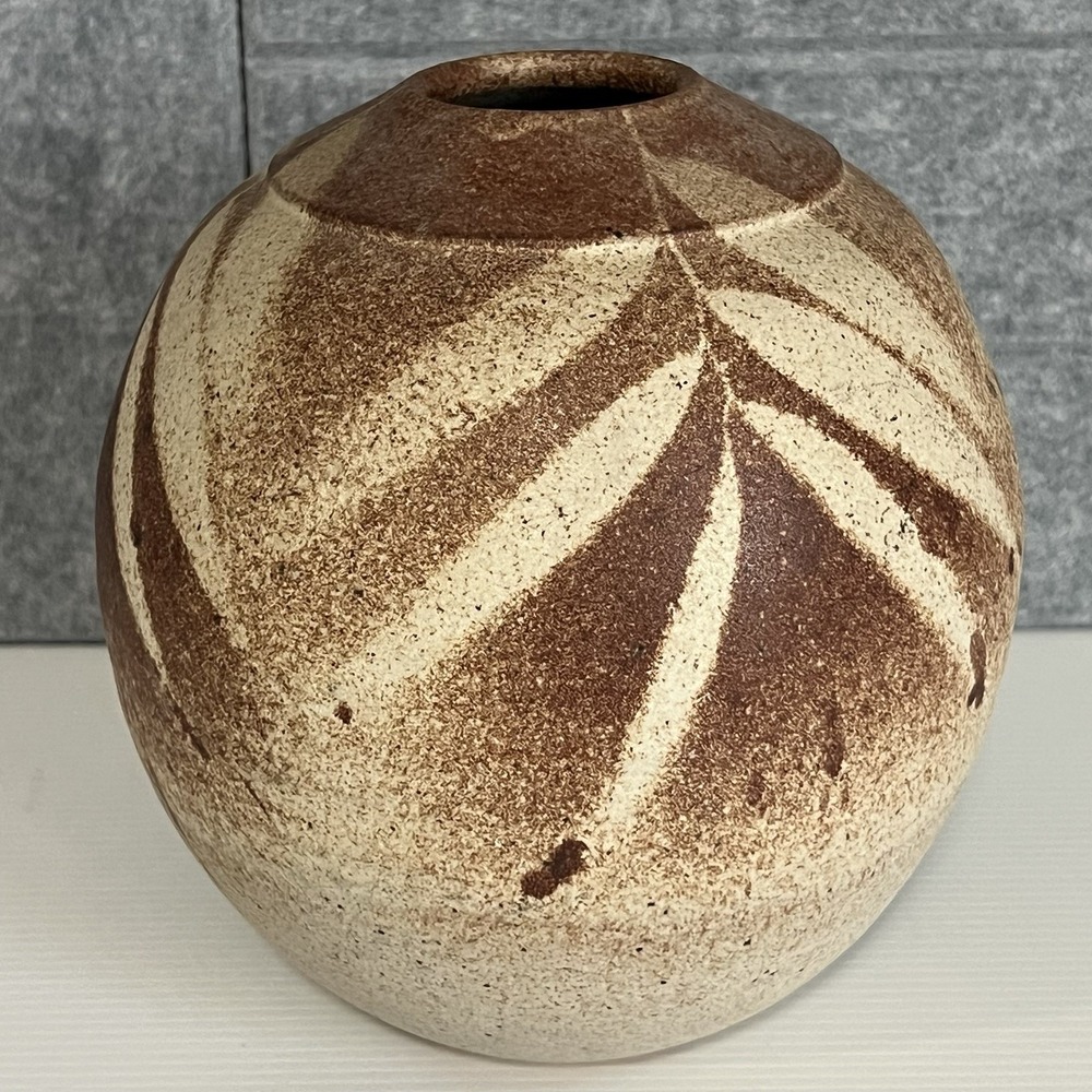 Hand Crafted Studio Pottery Round Vase Signed Dated 1995 Speckled Brown Beige